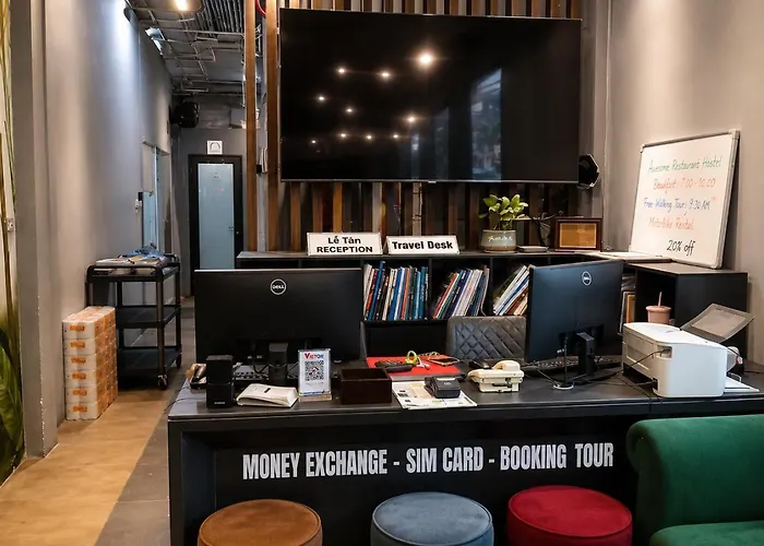 Awesome Hanoi Hostel & Travel